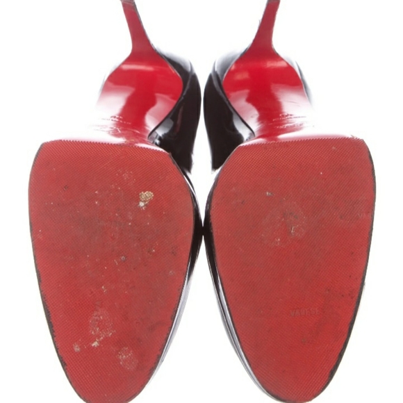 CHRISTIAN LOUBOUTIN 
Simple Patent Leather Pumps - Picture 4 of 4